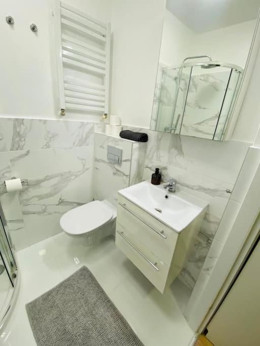Bezagenta Mozart8 Studio Easy Access To City Wifi Apartment Warsaw Ngoại thất bức ảnh