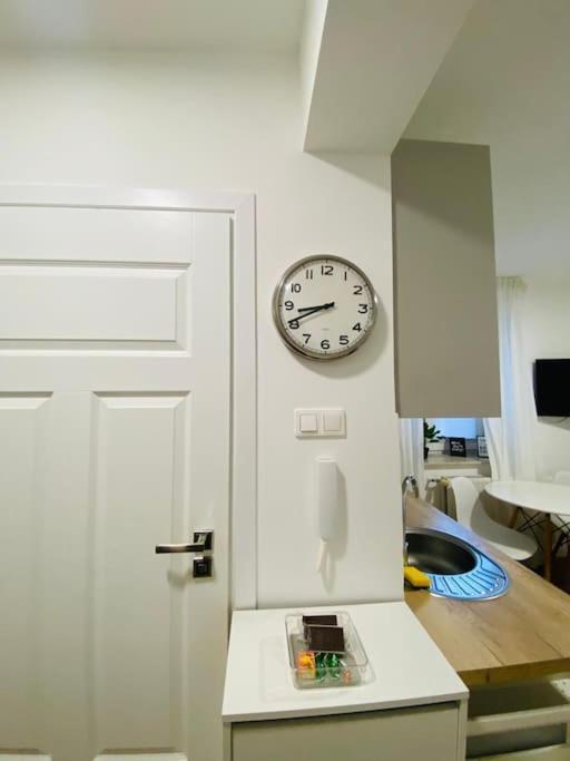 Bezagenta Mozart8 Studio Easy Access To City Wifi Apartment Warsaw Ngoại thất bức ảnh